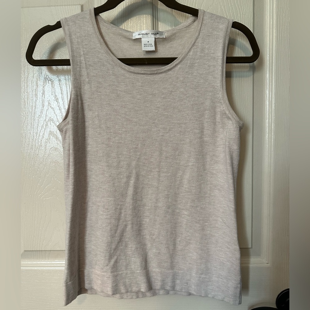 *Vintage* knit tank top in heather oatmeal color. Women’s size M.